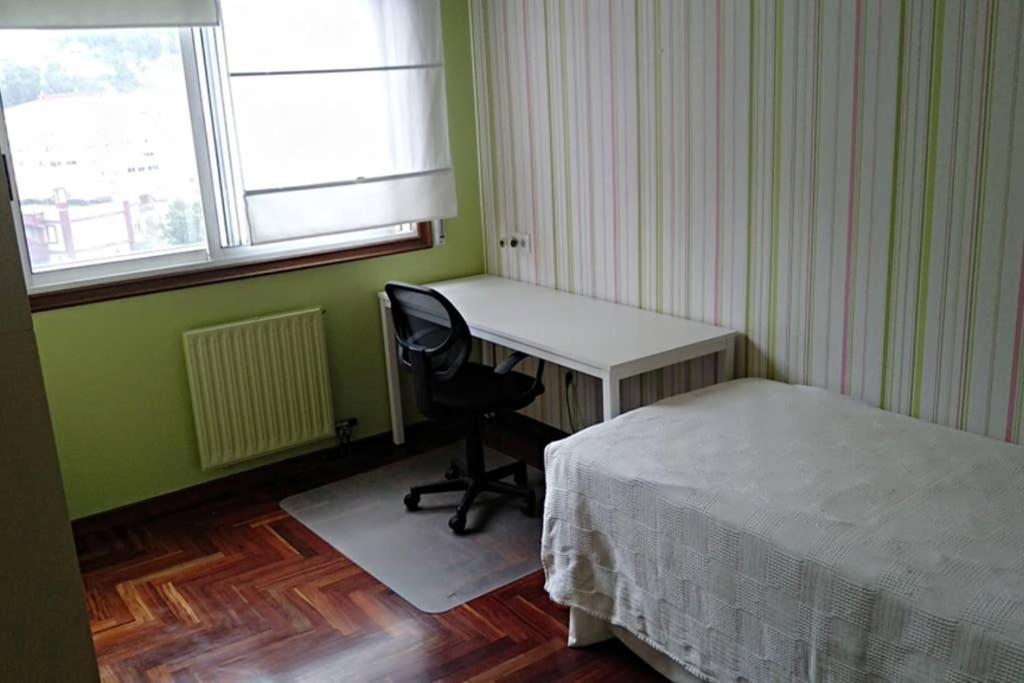 Vivienda 3 Dormitorios Zona Balaidos-Pza. America Vigo Eksteriør bilde