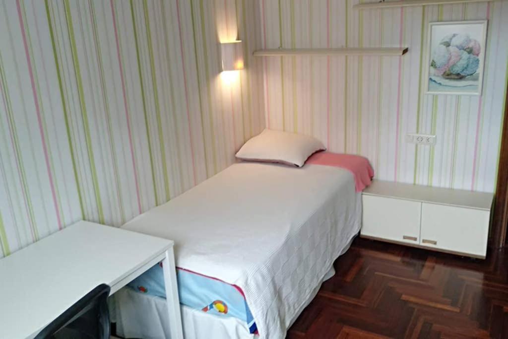 Vivienda 3 Dormitorios Zona Balaidos-Pza. America Vigo Eksteriør bilde